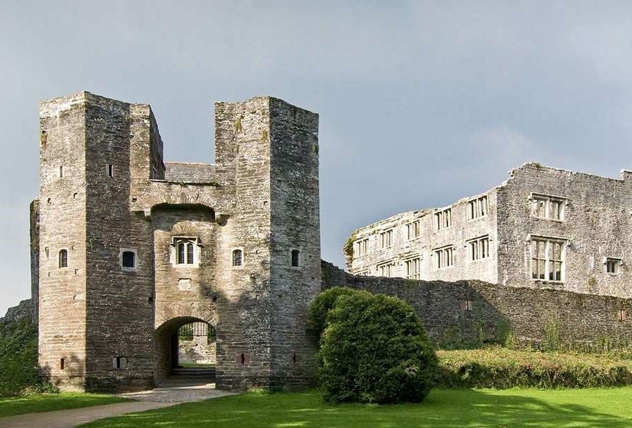 Berry Pomeroy Castle